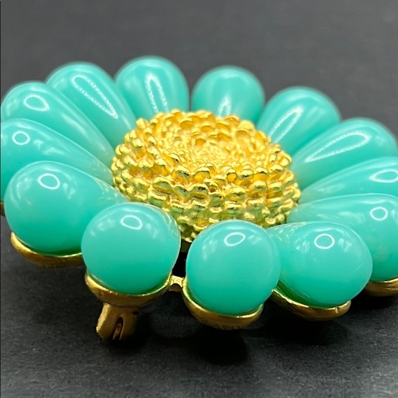 RARE! Vintage Givenchy flower brooch - Picture 4 of 6